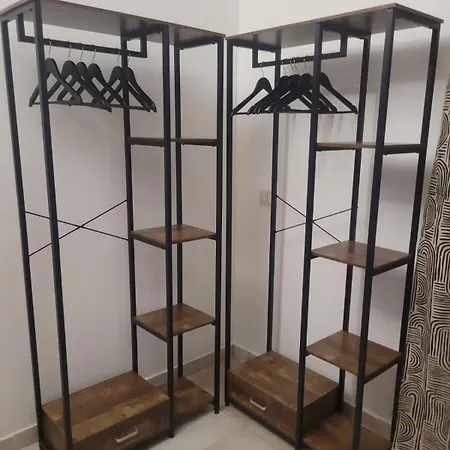 Residenza Degli Ulivi アパート オルビア