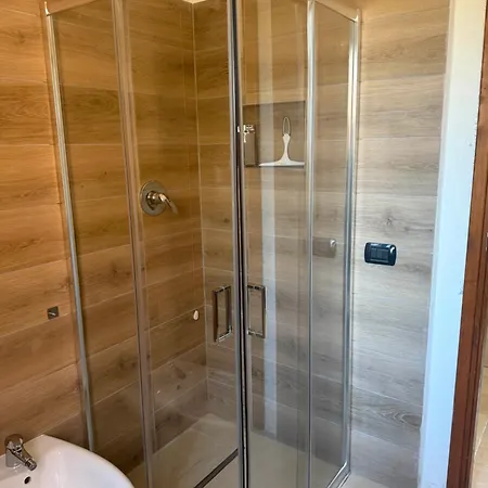 Residenza Degli Ulivi アパート オルビア